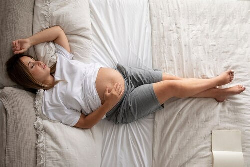 Bed Rest During Pregnancy Does It Really Help What First-Time Moms Need to Know