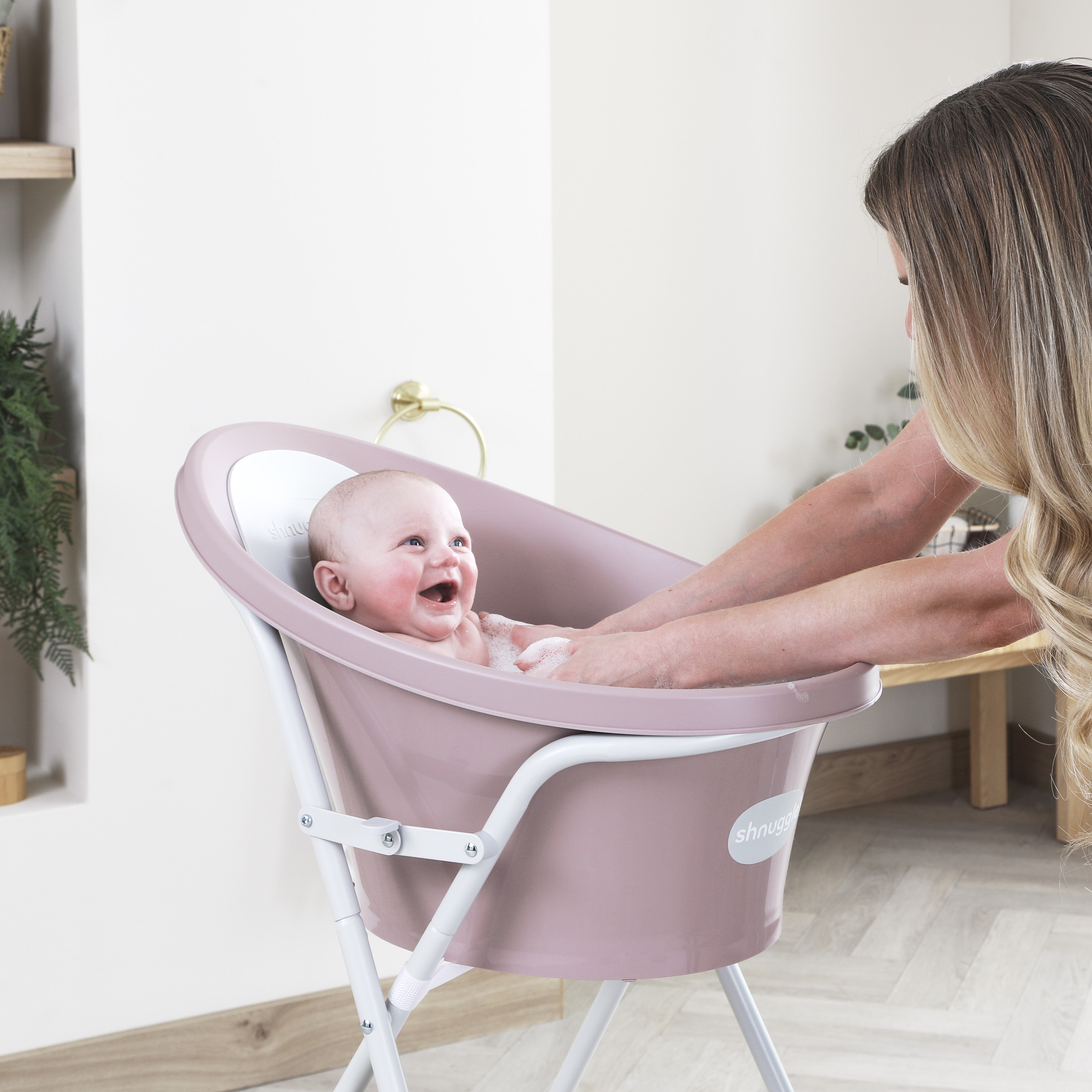 Shnuggle Baby Bath | Newborn baby bath Support with Bum Bump | Compact Bathtub for babies | Bath Seat Suitable from Birth